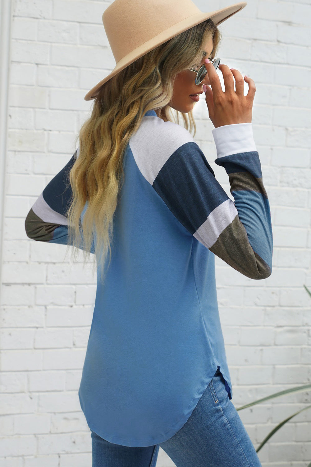 Double Take Color Block Curved Hem Long Sleeve Tee